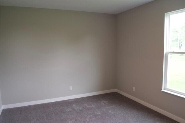Building Photo - 952 Garrison Dr