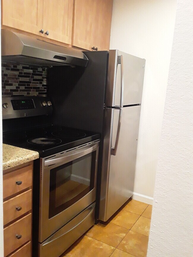 Foto del edificio - 3110 Shelter Creek Ln