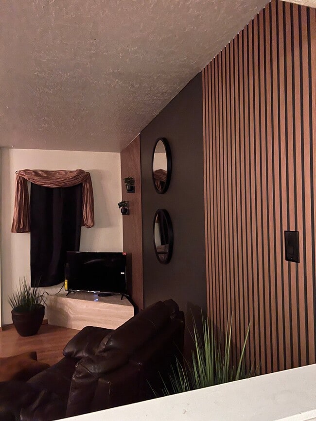 Foto del edificio - 628 Marquis Ct NE