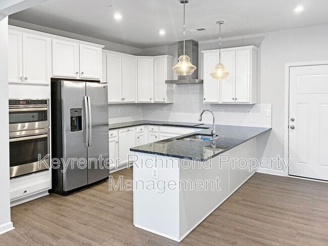 Building Photo - 719 McCormick Farm Dr