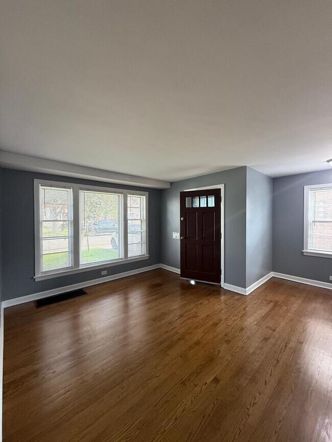 Foto del edificio - 7529 W Rosedale Ave