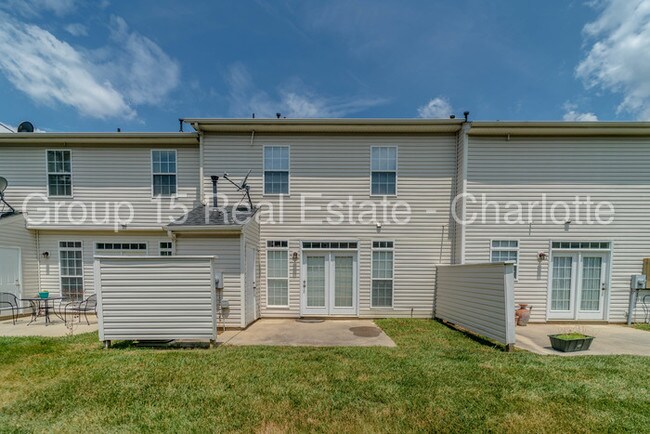 Building Photo - 5334 Johnston Mill Court