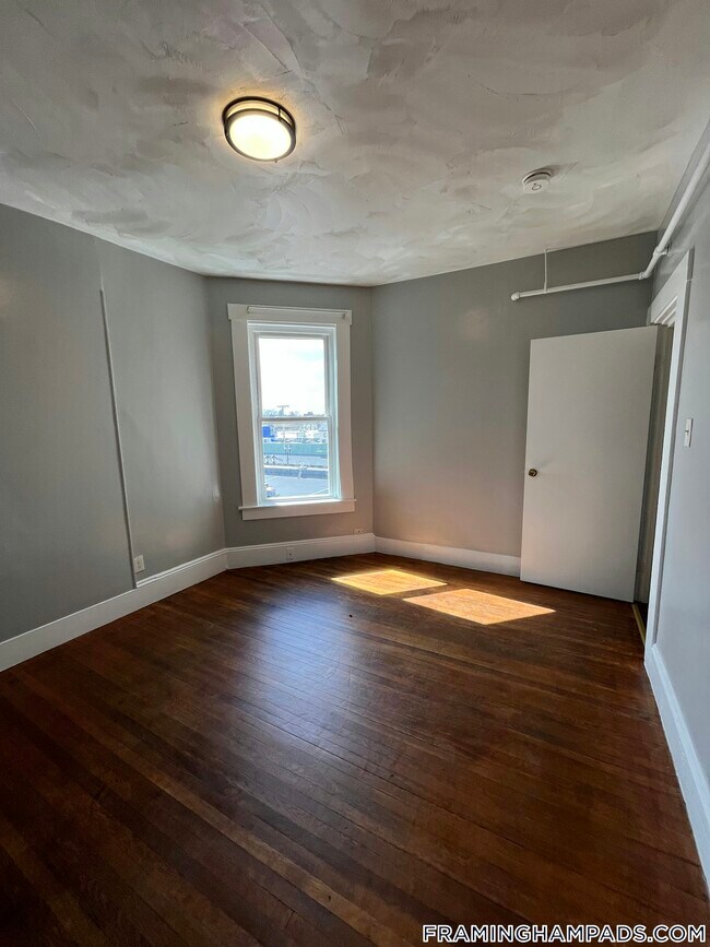 Foto del edificio - 64 Hollis St