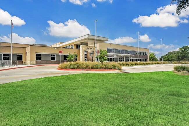 Building Photo - 5147 Beechnut St