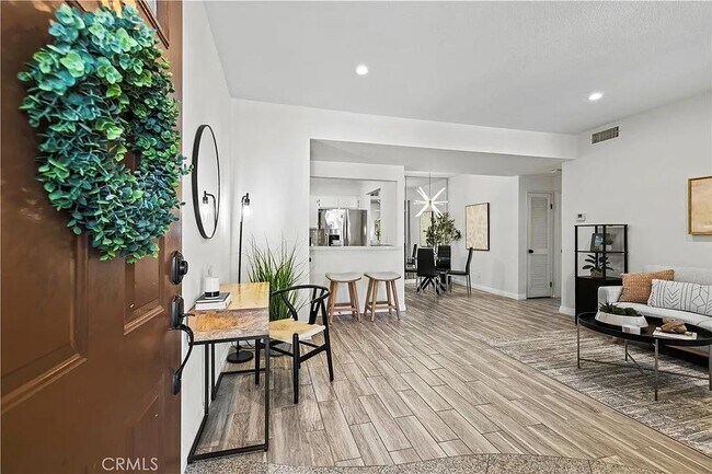 Building Photo - 24143 Del Monte Dr.