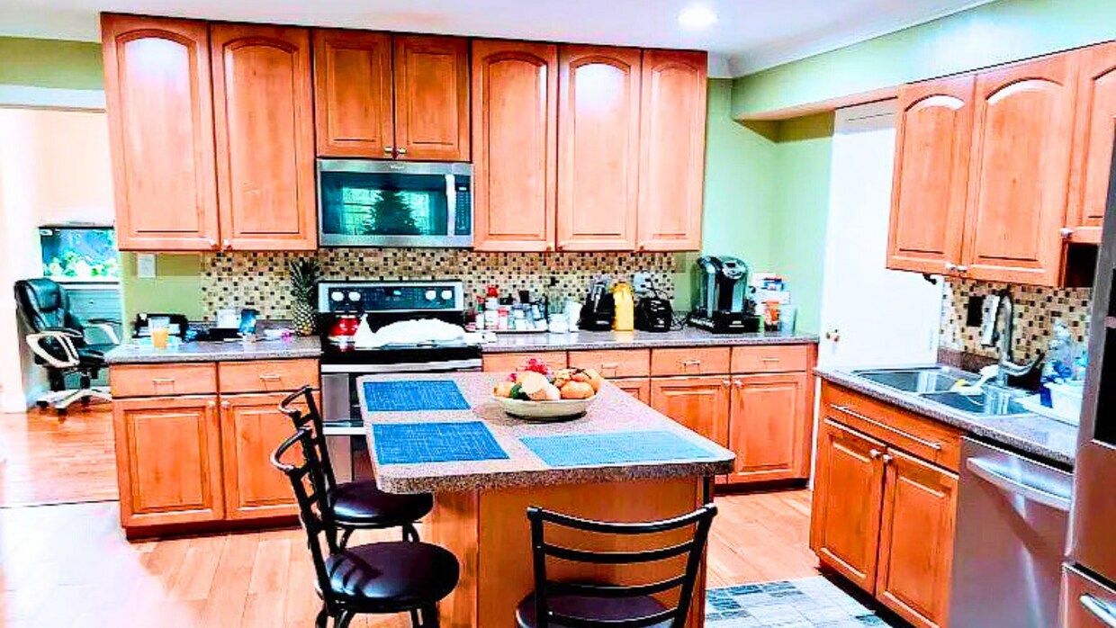 Foto principal - 604 Windmill Ln