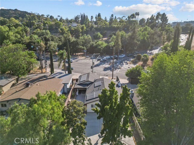 Foto del edificio - 4700 Topanga Canyon Blvd