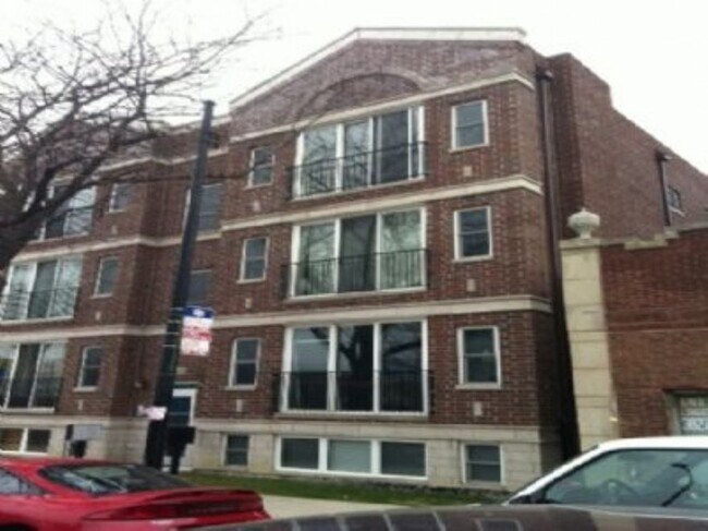 Foto del edificio - 3831 N Kedzie Ave