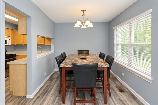 Foto del edificio - 700 Savannah Ln