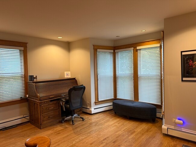 Foto del edificio - 110 Appley Ave