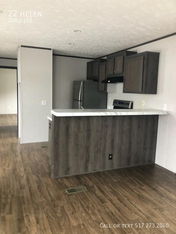 Building Photo - 2bedroom 1 bath