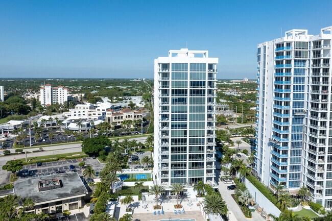 Building Photo - Water Club North Palm Beach