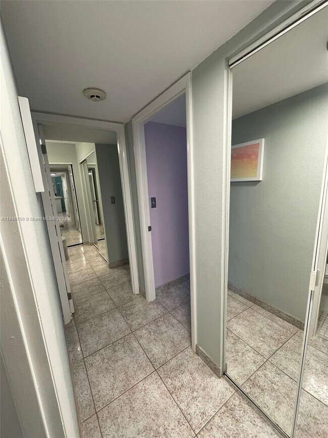 Building Photo - 3540 S Ocean Blvd