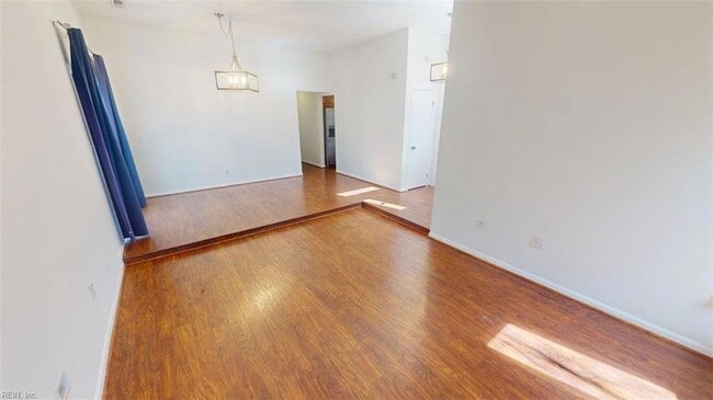 Building Photo - 1729 Dylan Dr