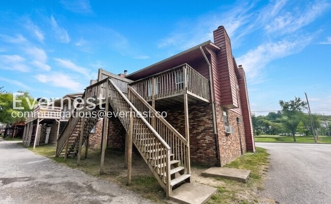 Building Photo - 5114 Linbar Dr