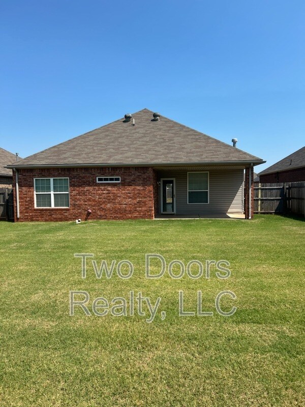 Foto del edificio - 5904 SE 70th St