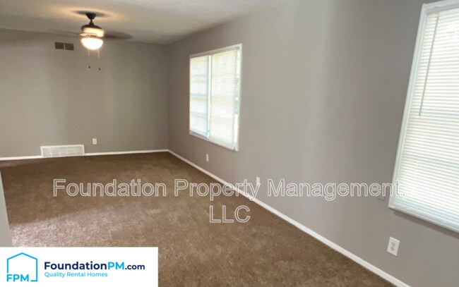 Building Photo - 3203 Aden St
