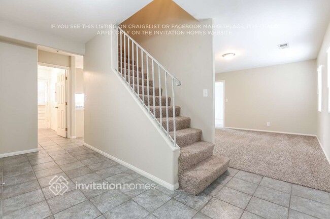 Building Photo - 9404 Wayside Dr