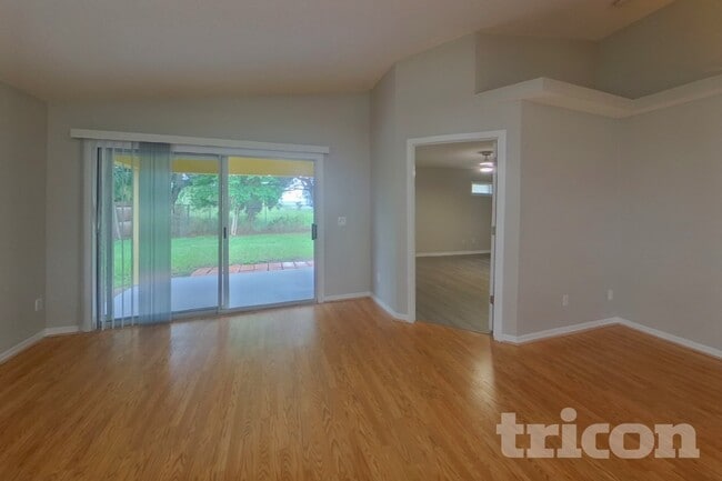 Building Photo - 2438 Pine Chase Cir