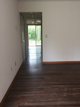 Foto del edificio - 760 Village Dr