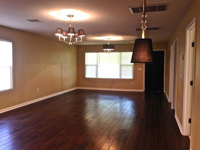 Foto del edificio - 912 W Hill St