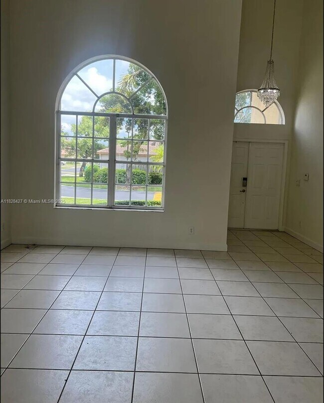 Foto del edificio - 3174 NW 98th Ct