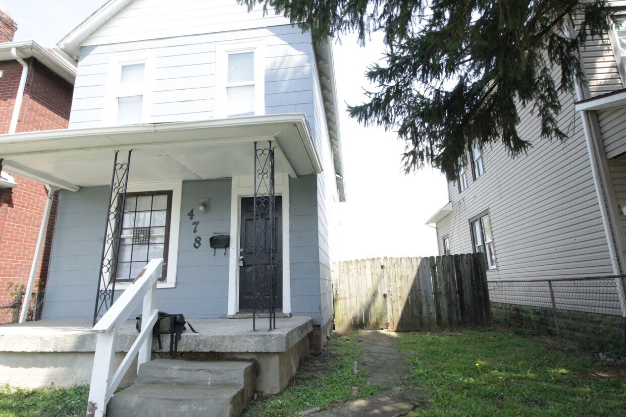 Primary Photo - Updated 3 Bedroom 1.5bth Single Family