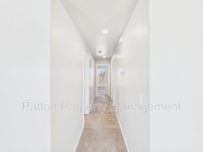 Foto del edificio - 4712 Hinson St