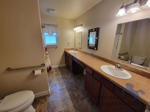 Foto del edificio - 3 bedroom in Billings MT 59105