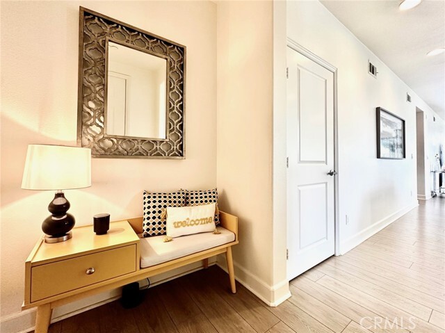 Foto del edificio - 12895 W Runway Rd