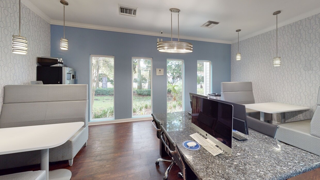 Photo - Gainesville Place Apartments