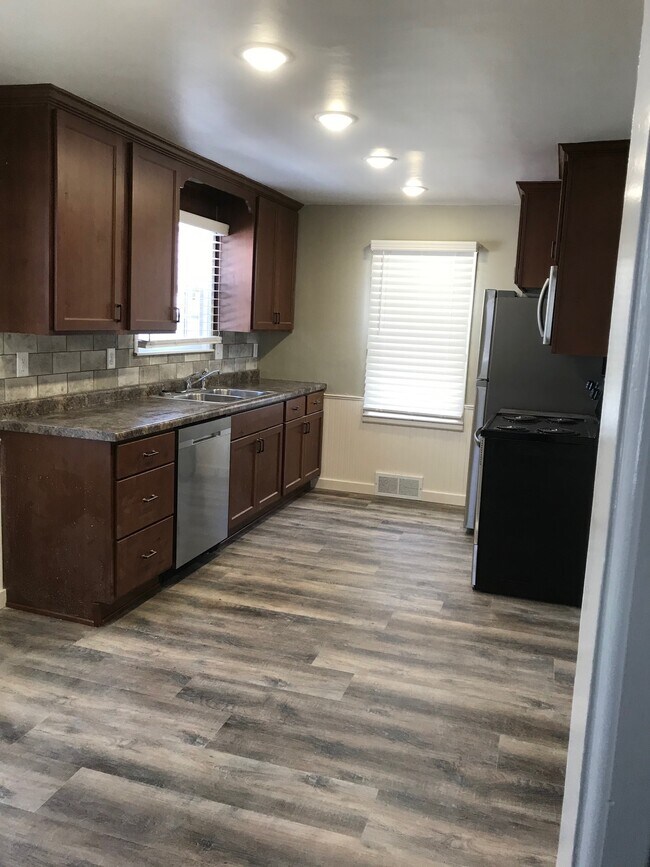 822 Kilian Blvd SE, Saint Cloud, MN 56304 House Rental in Saint Cloud