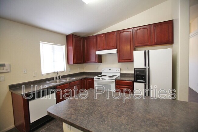 Building Photo - 21883 W Cocopah St