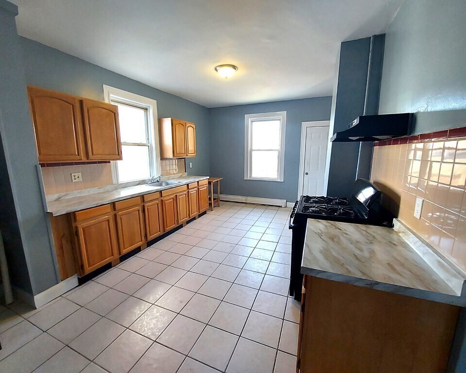 Building Photo - 4 Brookford St