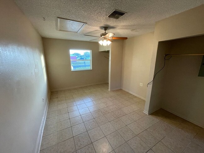 Building Photo - 1262 Padgett Cir