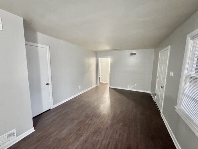 Building Photo - 1754 Danville Rd