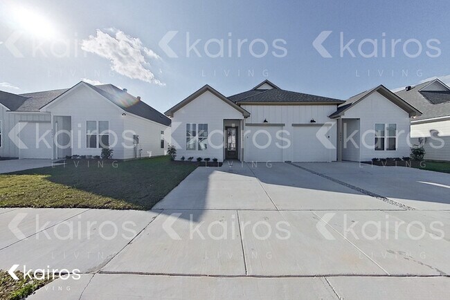 Foto del edificio - 4828 W Dacha Ln