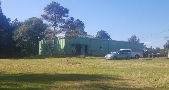 Building Photo - 140 Lemmon Drive