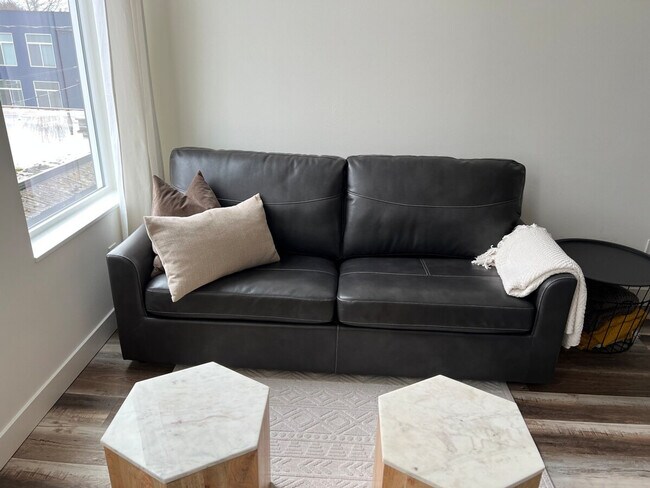 Foto del edificio - 3026 SW Charlestown St