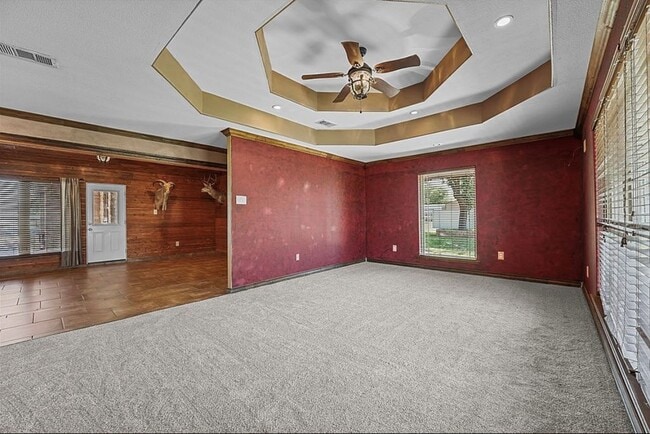 Building Photo - 5508 E County Rd 60