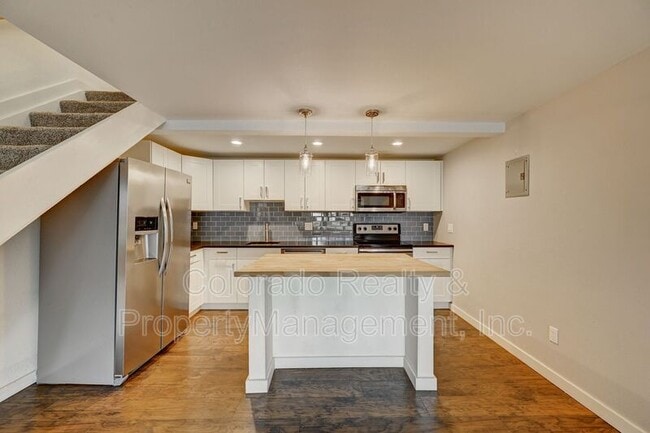 Foto del edificio - 361 S Estes St