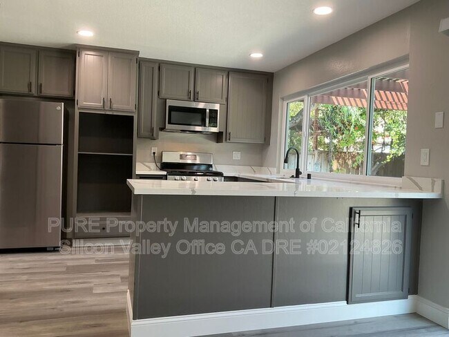 Photo - 3082 Brandywine Dr House