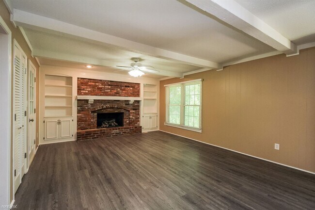 Building Photo - 4 br, 2.5 bath House - 1420 E Stagecoach Dr
