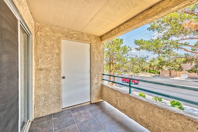Building Photo - 2251 Wigwam Pkwy