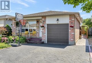 Building Photo - 39 Marilyn Ct