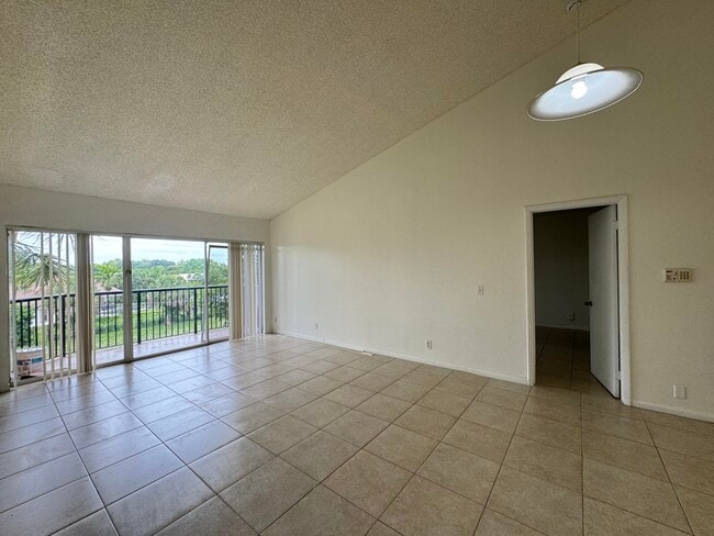 Building Photo - 8891 Wiles Rd