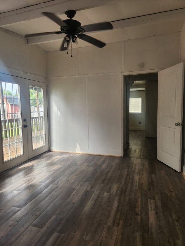 Foto del edificio - 4439 13th St