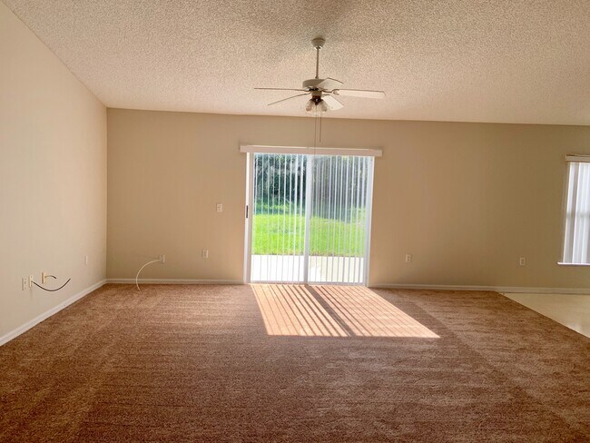 Building Photo - Deltona - 3 Bedroom, 2 Bathroom - $1,845.00