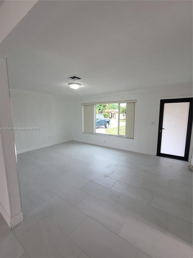 Foto del edificio - 7817 Panama St