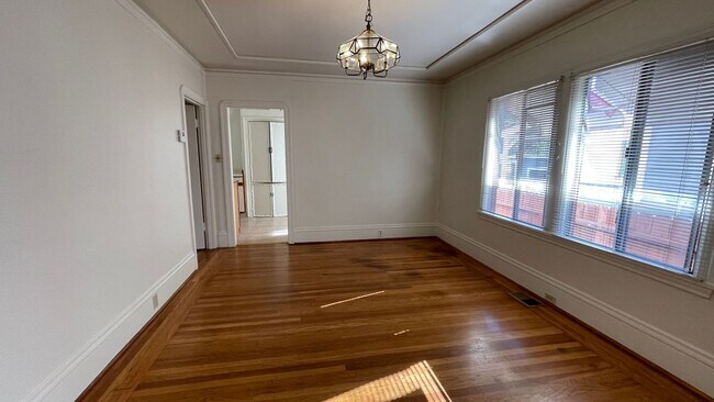 Foto del edificio - 1546 5th Street - 30% Rental Fee